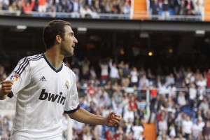 开云体育官网-黄蜂蛰醒联盟，总决赛逆袭背后的篮球哲学革命