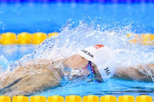 开云体育世界杯-太阳末节风暴，抢七焦点战中的意志与战术胜利