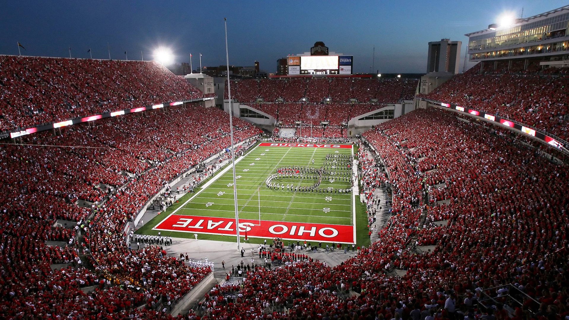 德甲争冠战，绿茵场上的热火如何掀翻马刺式王朝